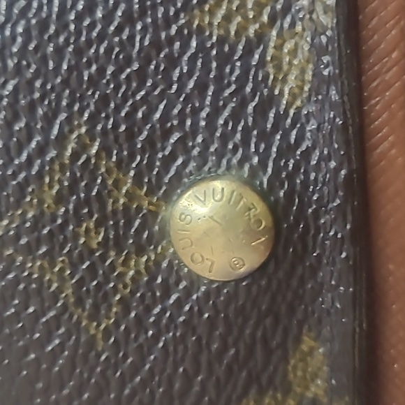 Louis Vuitton Tri fold Wallet-Authentic - Picture 14 of 15